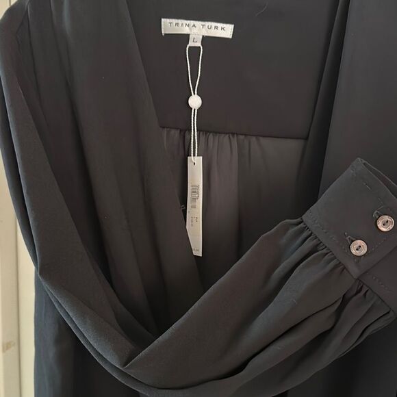 Trina turk Lauryn Flowy Drape Surplice Top Size L shorter front Side - Picture 8 of 12